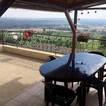 Apartamento Vue Panoramique Sur Le Vignoble Sancerre Exterior foto